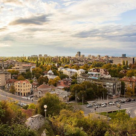 Comfortable 2Br Urban Getaway In City Center Plovdiv Eksteriør billede
