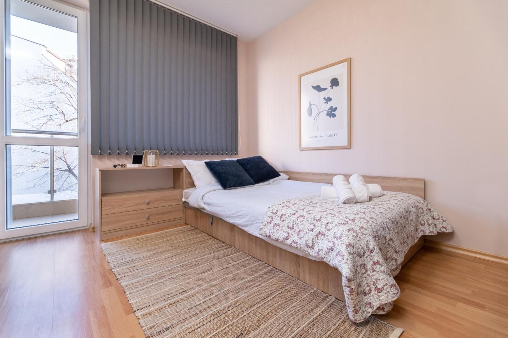 Comfortable 2Br Urban Getaway In City Center Plovdiv Eksteriør billede