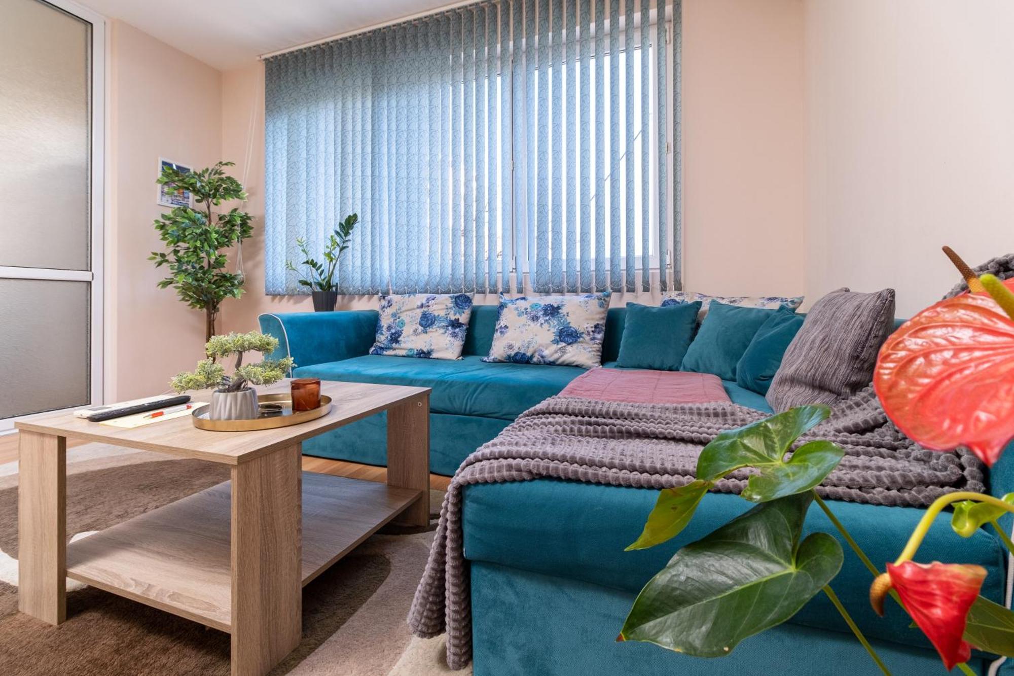 Comfortable 2Br Urban Getaway In City Center Plovdiv Eksteriør billede