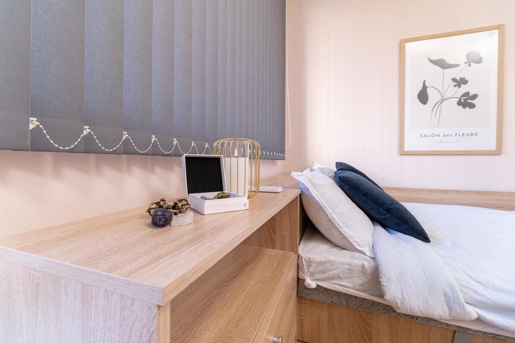 Comfortable 2Br Urban Getaway In City Center Plovdiv Eksteriør billede