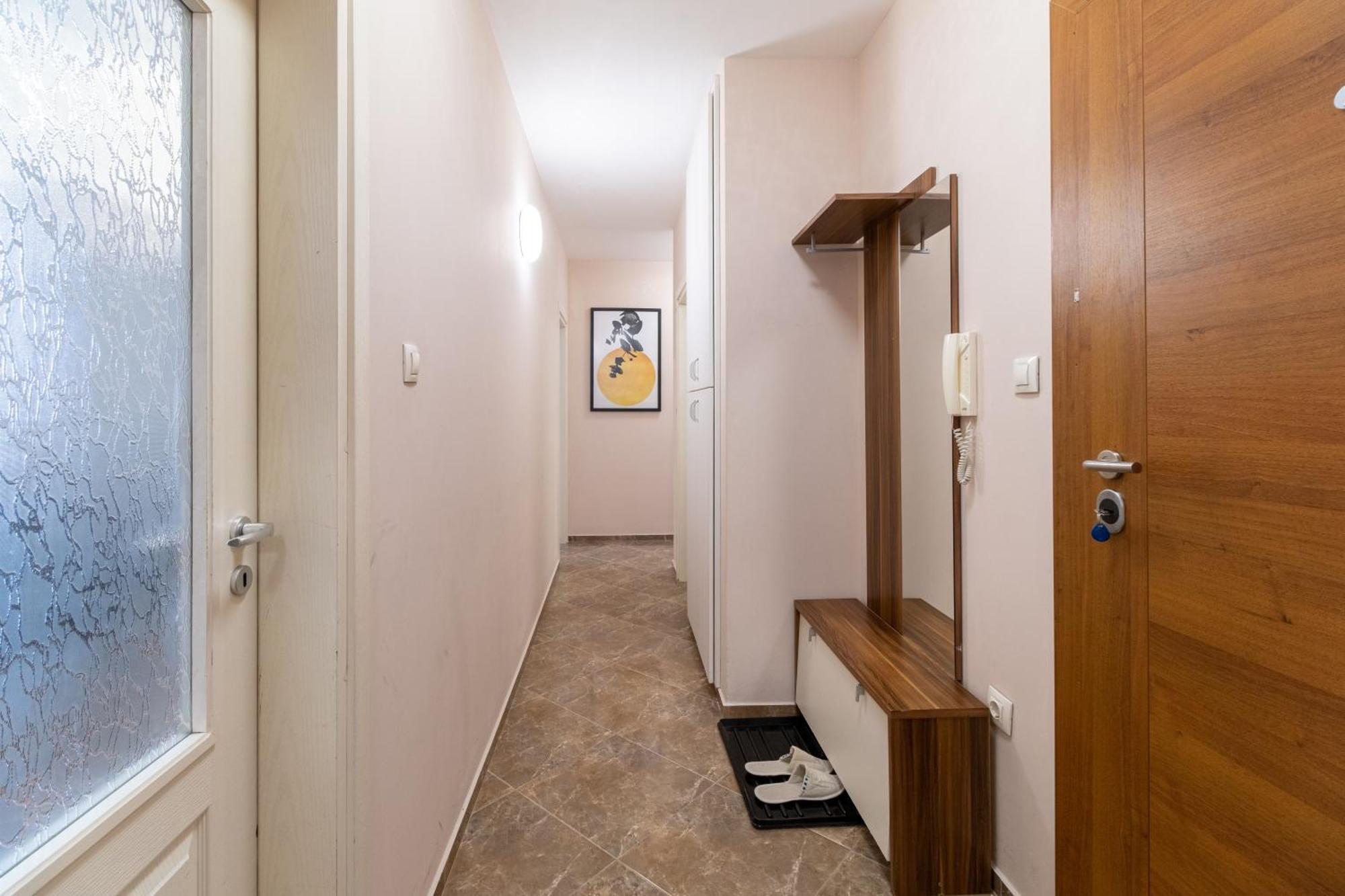 Comfortable 2Br Urban Getaway In City Center Plovdiv Eksteriør billede