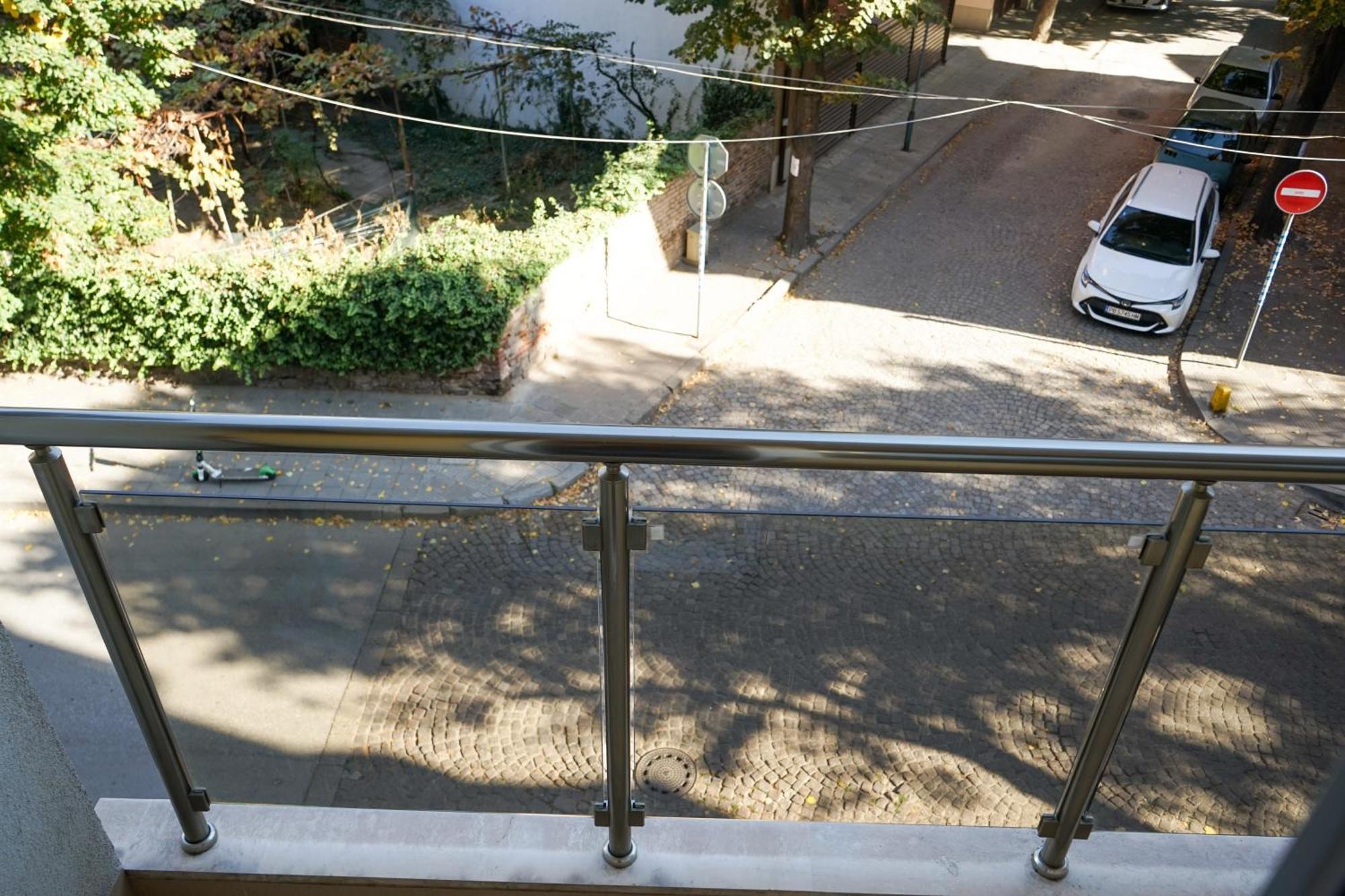 Comfortable 2Br Urban Getaway In City Center Plovdiv Eksteriør billede